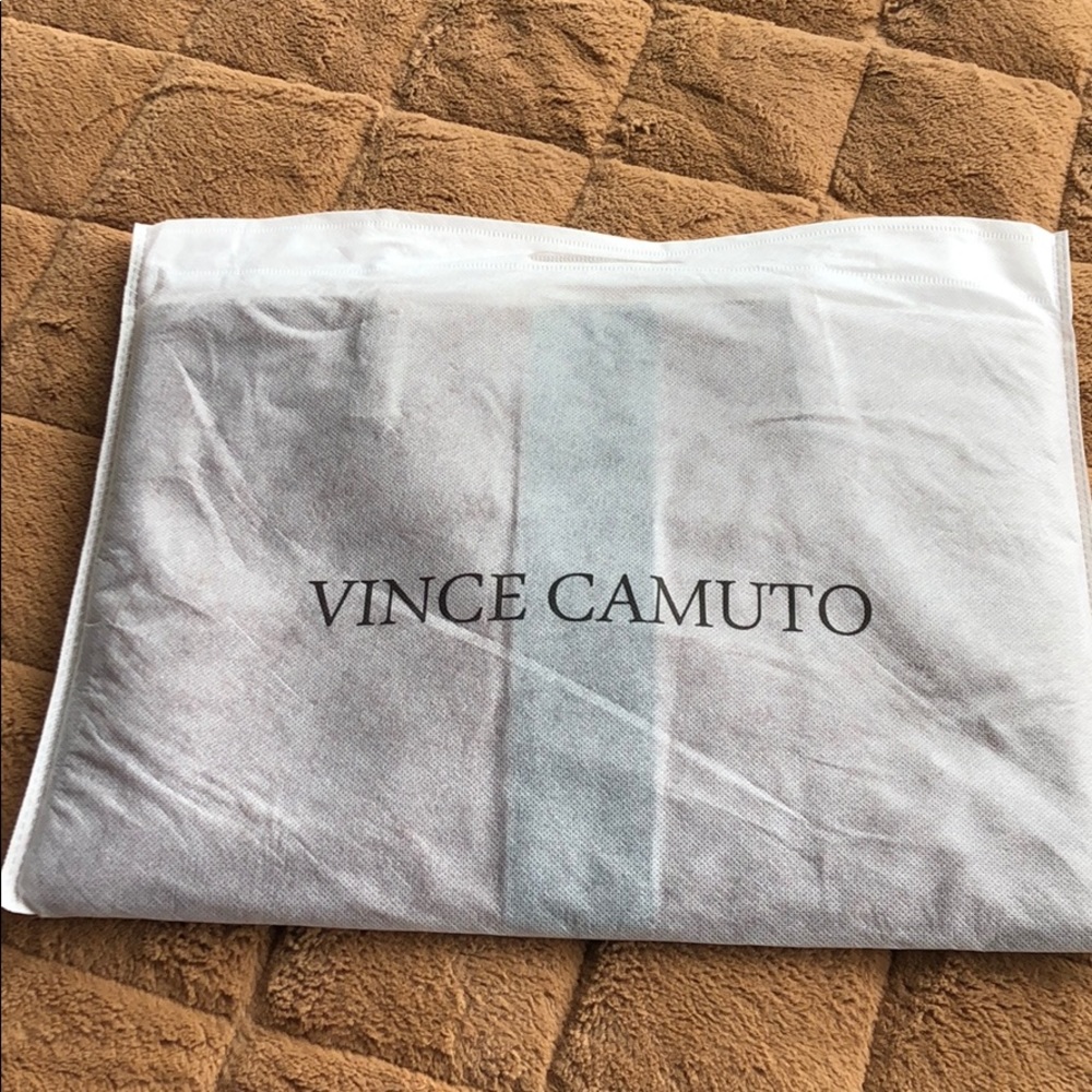 ❤️NWOT Vince Camuto tote - Picture 11 of 11